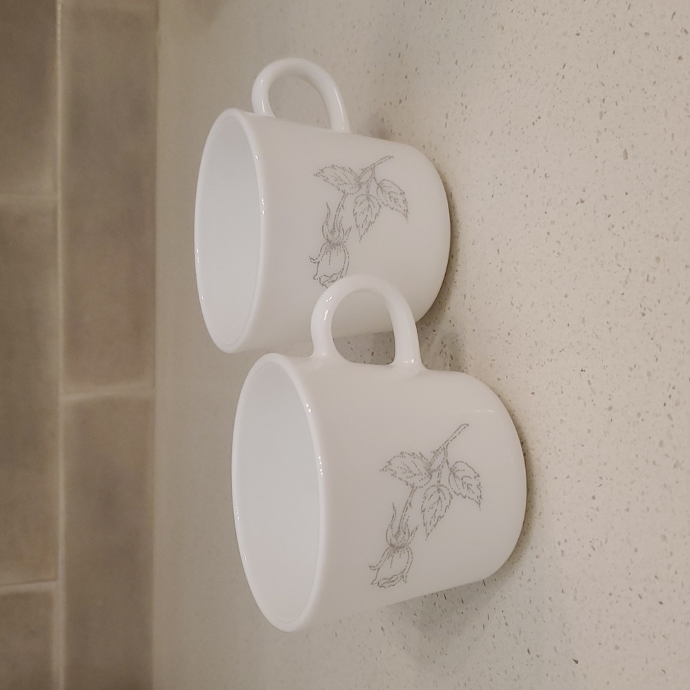 Corning Solitary Rose Cups  Set of 2
